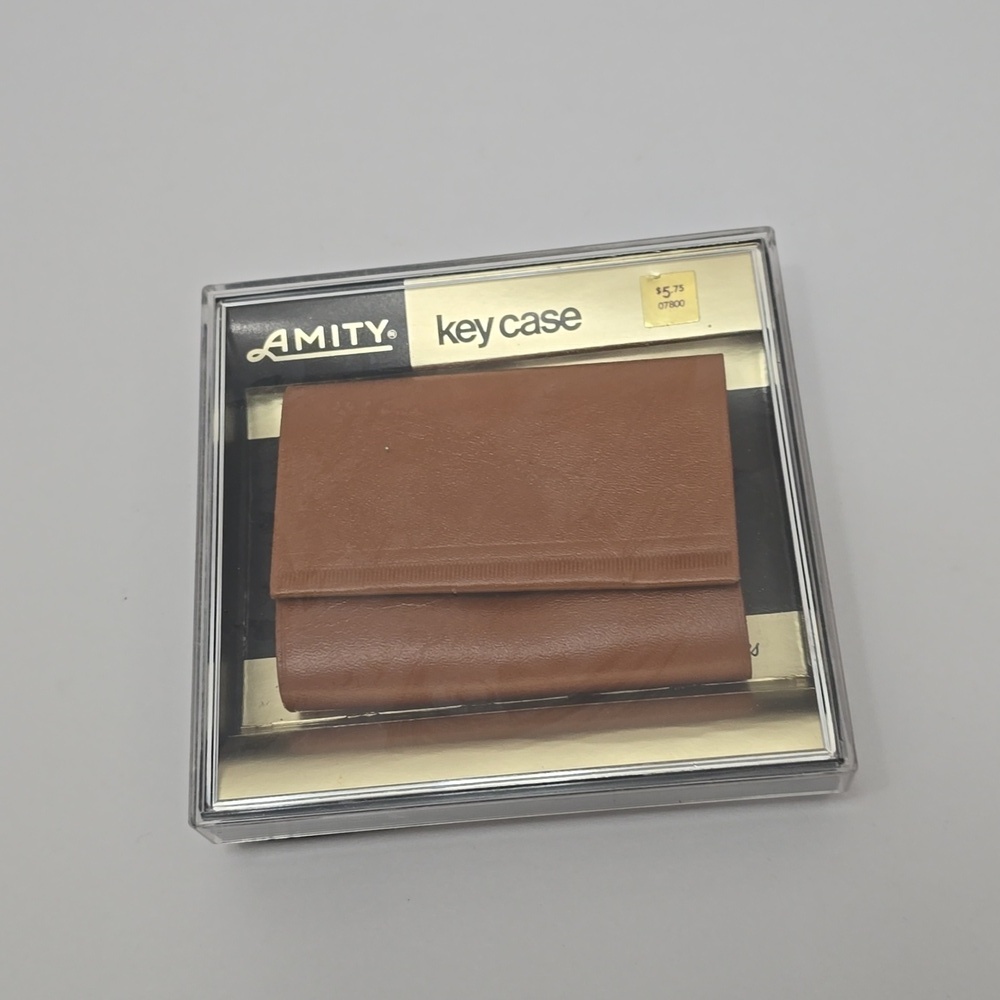 Vintage NIB Amity Key Case Holder Tan Cowhide Leather